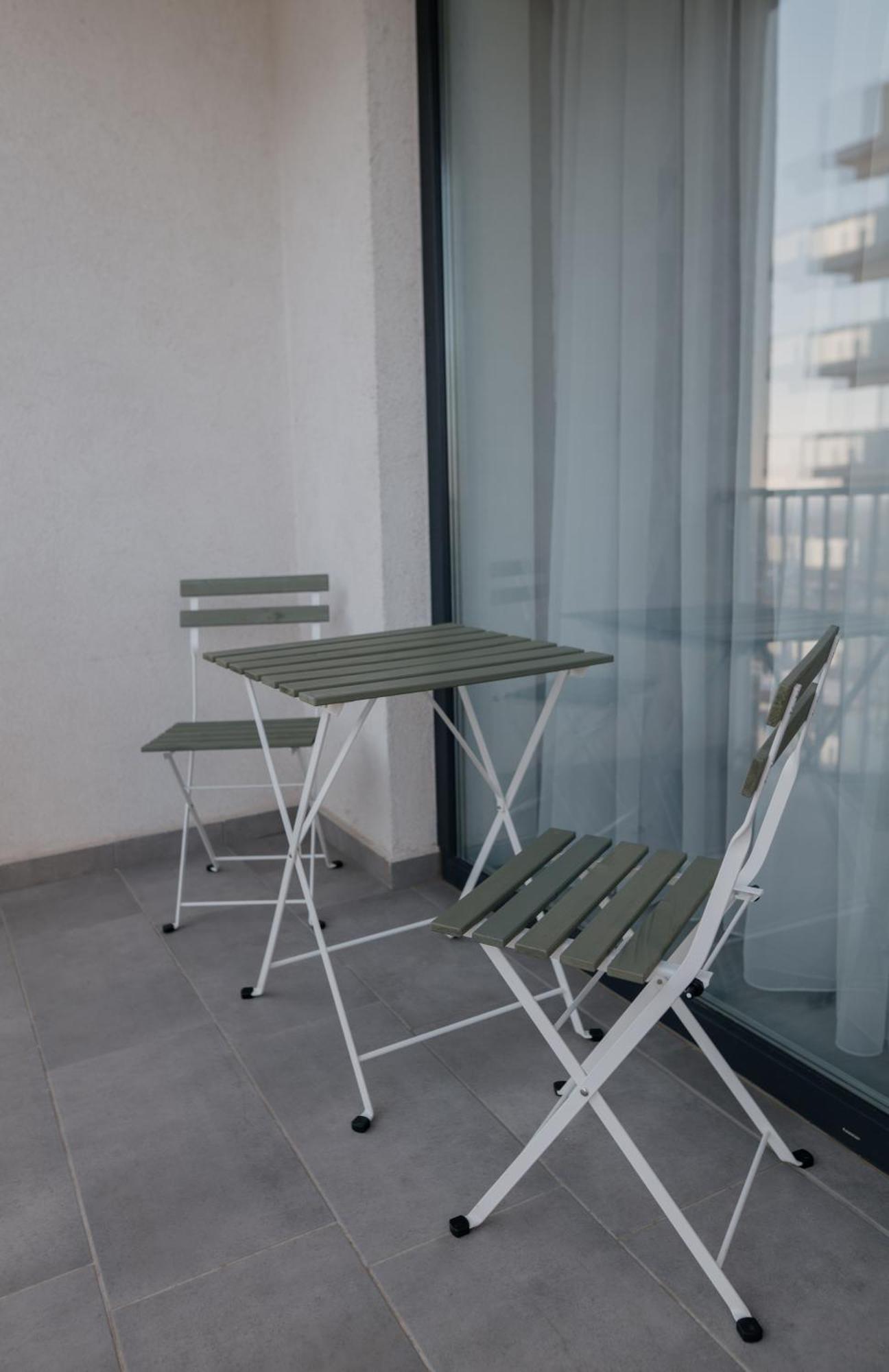 Royal Blue Property Oradea Extérieur photo