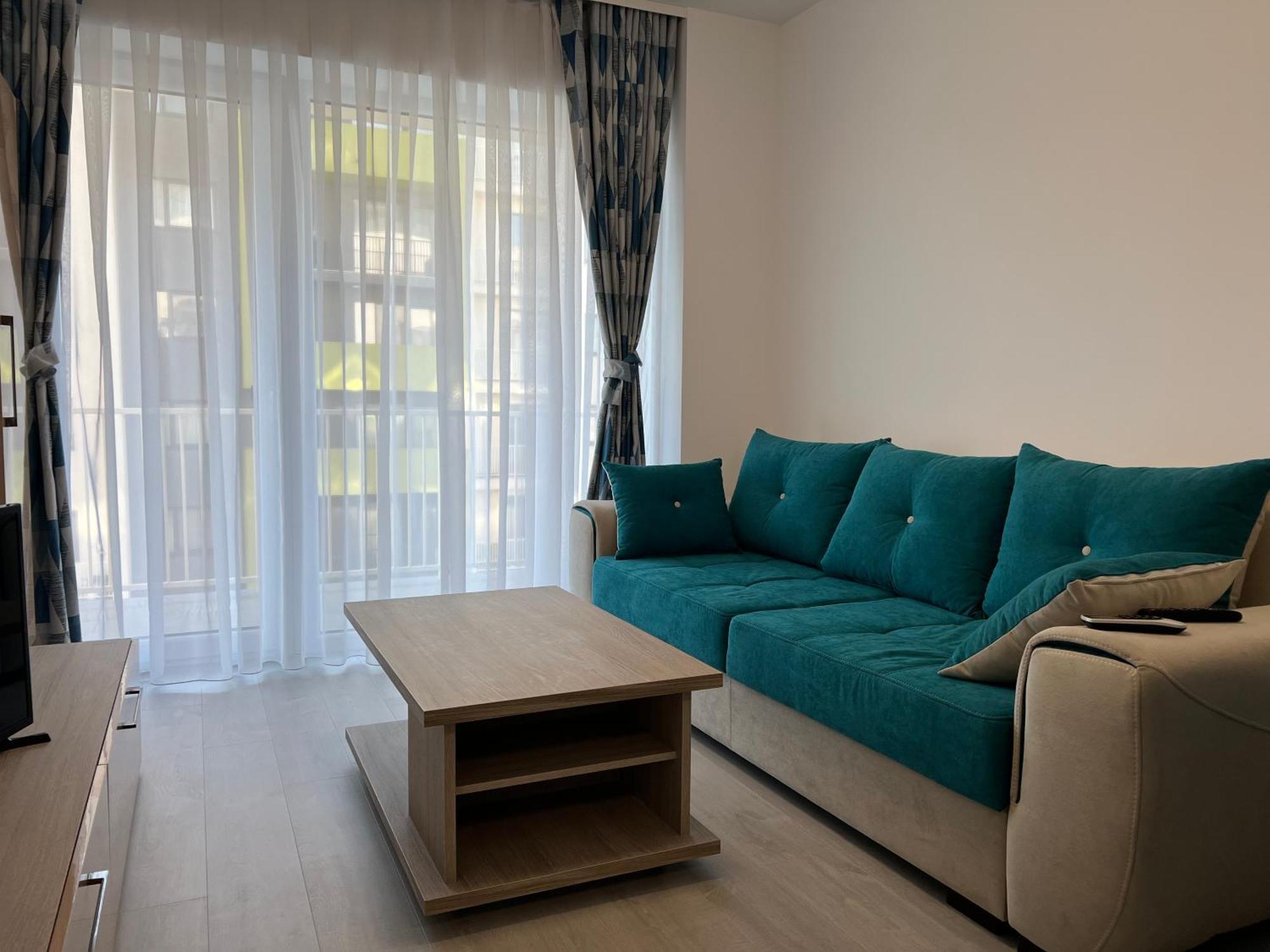 Royal Blue Property Oradea Extérieur photo